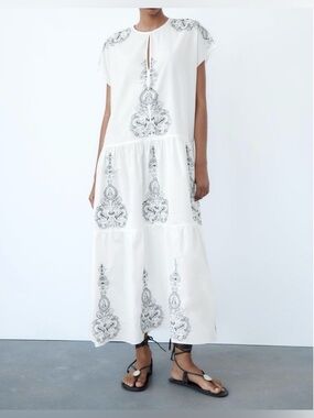 Zara White Embroidered Tiered Maxi Dress Size XS Boho Ctn Blend Midi Dress NWT